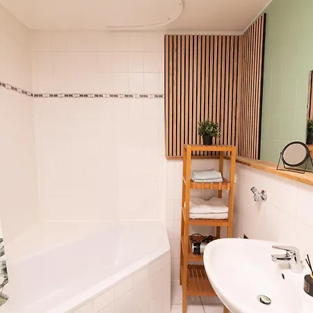 Zweisam Am Alaunpark *